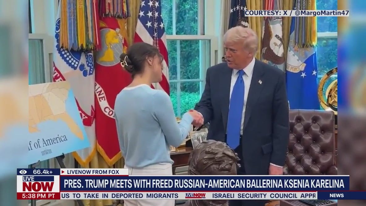 Trump meets with freed Russian-American Ksenia Karelina